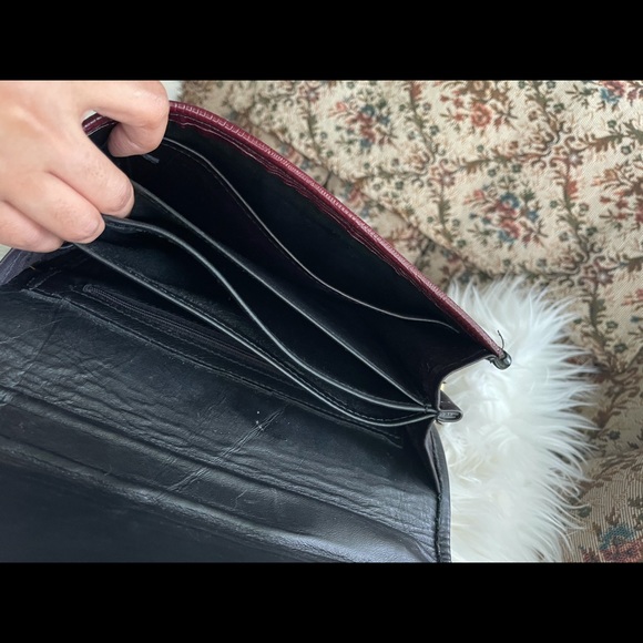 Vintage Real Leather Embossed Messenger Bag Purse - Picture 6 of 11